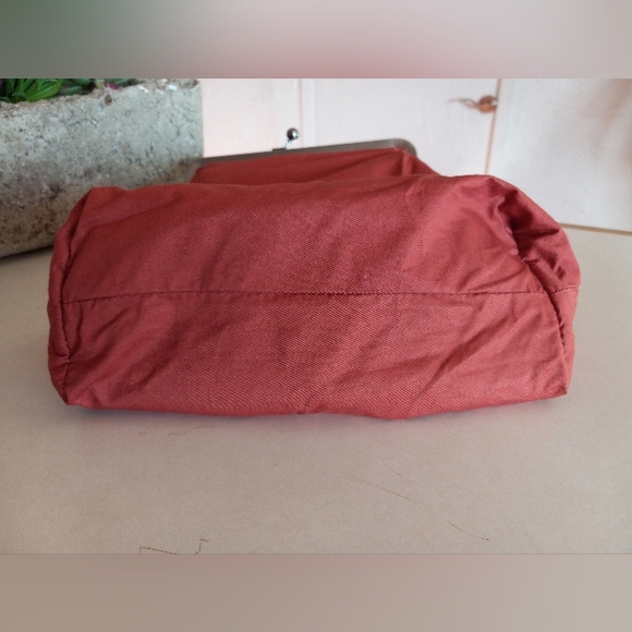 Fossil, Houndstooth, Kiss-lock Frame Satchel - Picture 14 of 14